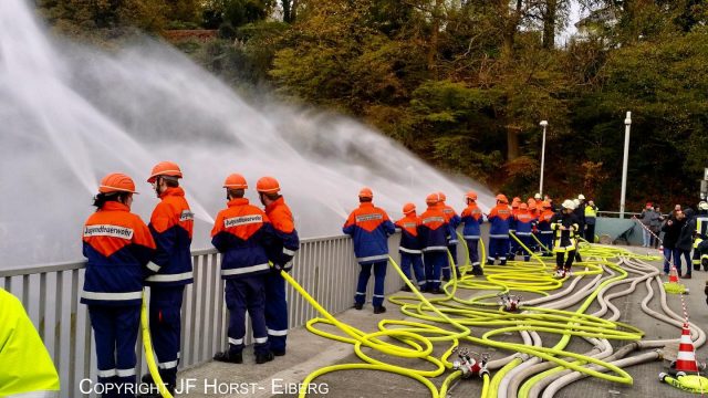 Herzlich willkommen auf unserem Instagram Account 🥳🚒
Hier gibt es regelmäßig Einblicke in unser Dienst geschehen und alle Aktivitäten rund um unsere Jugendgruppe 🧑🏻‍🚒👩🏽‍🚒👨🏻‍🚒

 #feuer #burning #firefighter #feuerwehr #fire #retterherz #mehralsnureinhobby #photooftheday #werfer #photography #photography #fotografie #instagood #canon  #water #jugendfeuerwehr #life #fireman #instapic #911 #instacool #instamood #influencer #alarm #retter #fireandfight #emergency #firedepartment #jf
